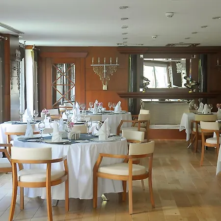 Hotel Midi 4*