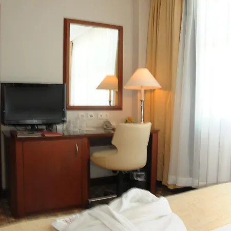 Midi 4* Ankara