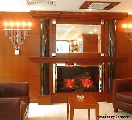 Midi Hotel 4*