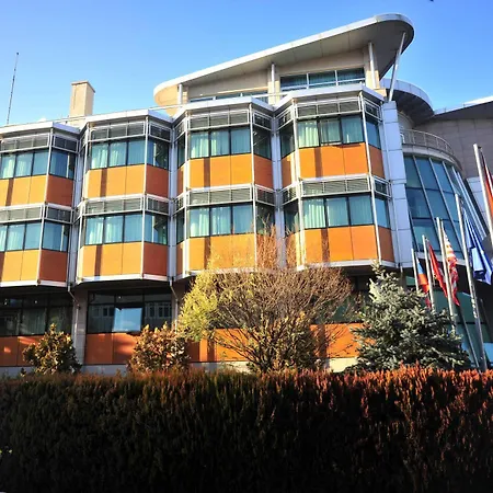 Hotel Midi 4*